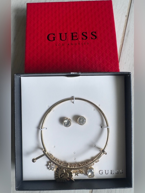 Guess Jewelry - Guess Gold-Tone Charm Bangle Bracelet with Clear Crystal Studs